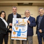 L’Associació Esportiva Mitja Marató de Terrassa presenta la XXV Mitja Marató a l’alcalde Jordi Ballart